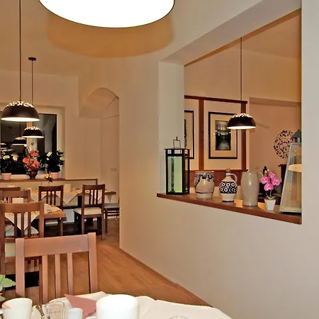 מלון Alpenhotel Ensmann 4*