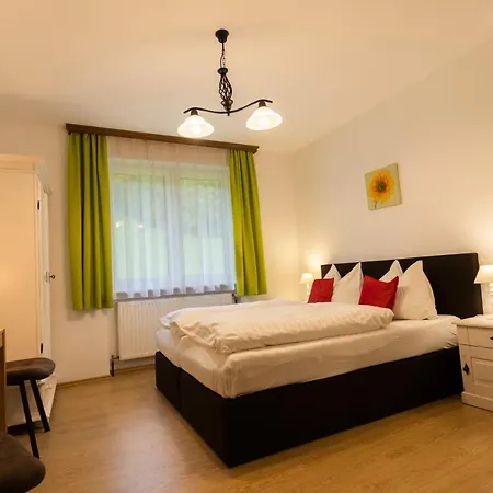Alpenhotel Ensmann Szálloda 4*